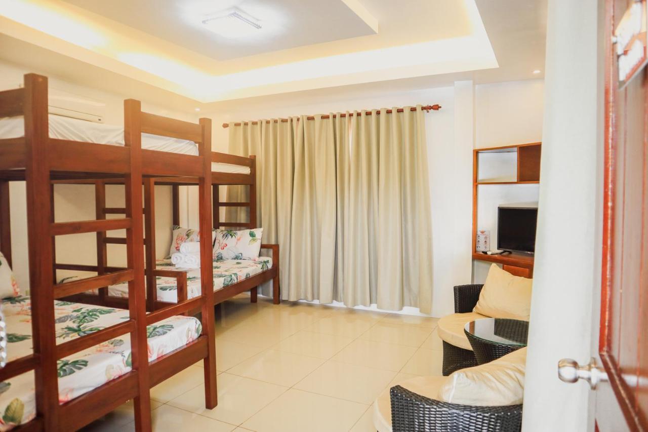 Youhan Beach Resort Сан Антонио Екстериор снимка