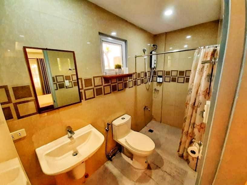 Youhan Beach Resort Сан Антонио Екстериор снимка