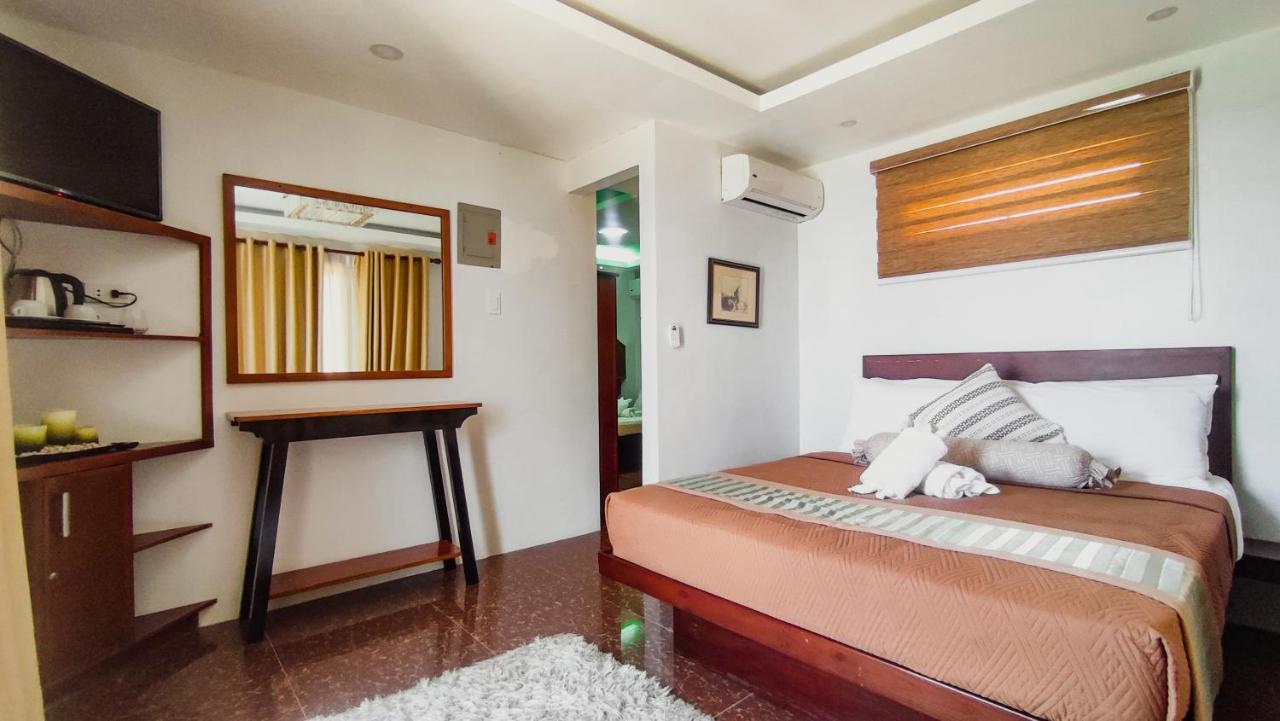 Youhan Beach Resort Сан Антонио Екстериор снимка