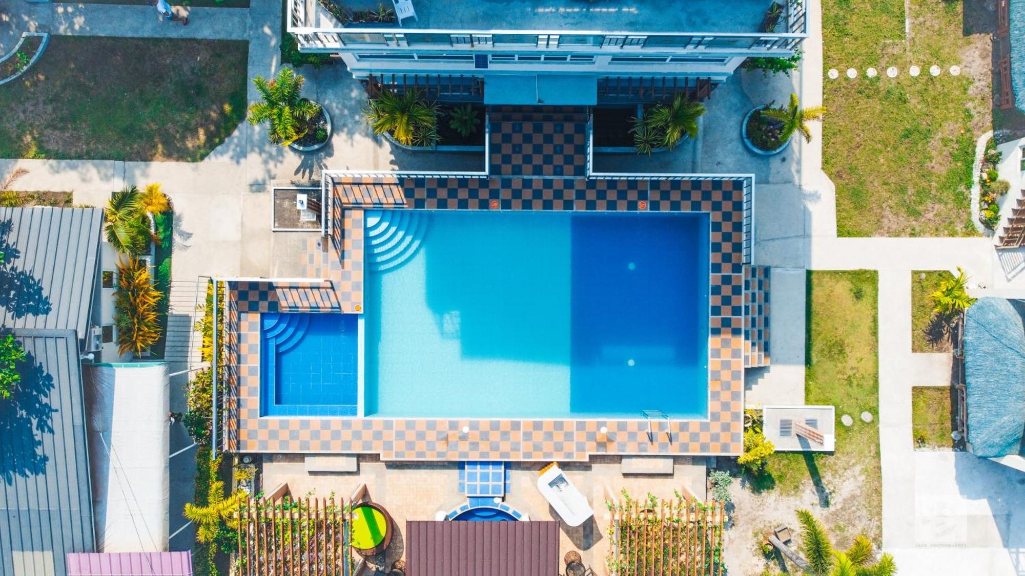 Youhan Beach Resort Сан Антонио Екстериор снимка