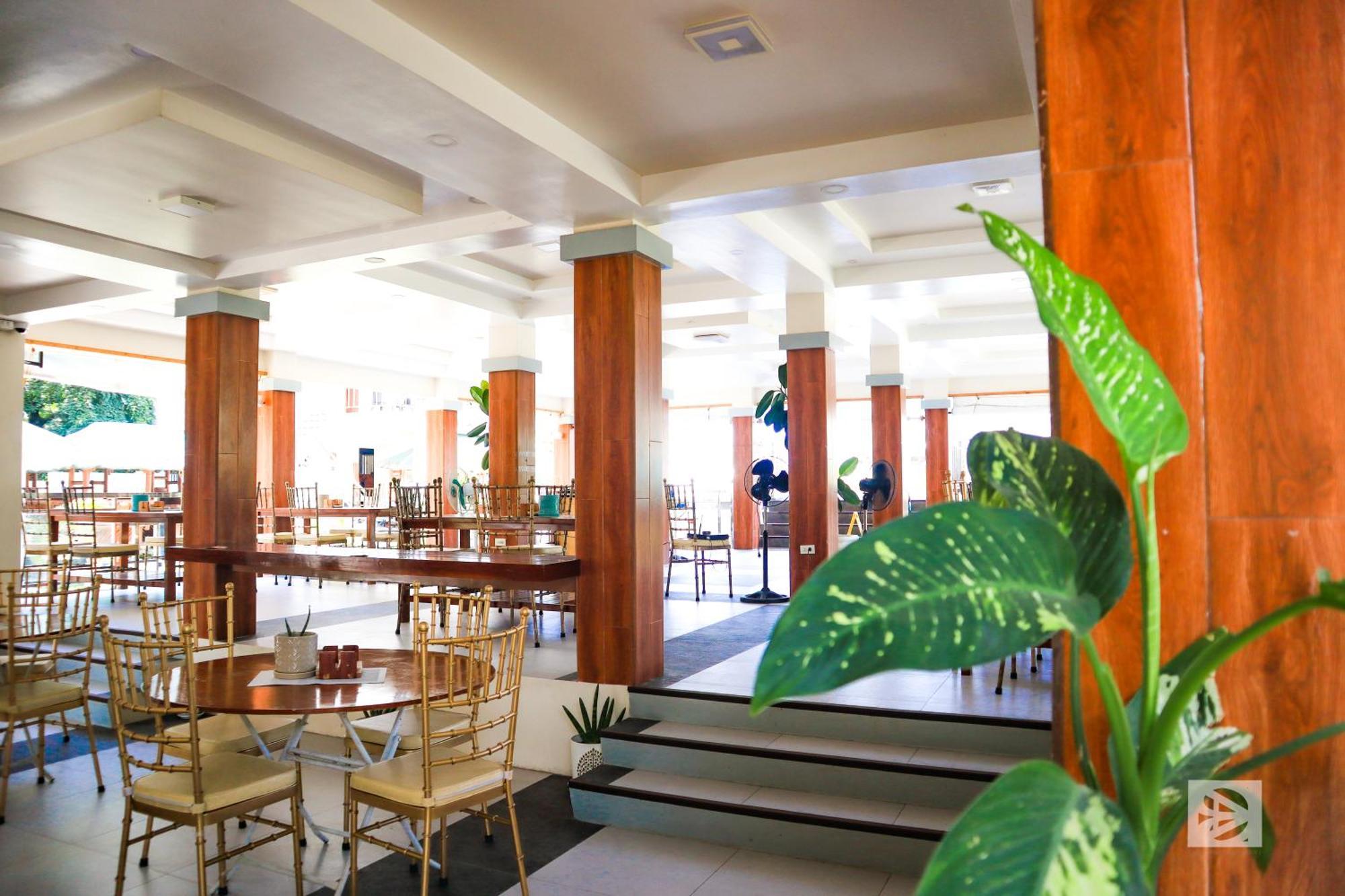 Youhan Beach Resort Сан Антонио Екстериор снимка