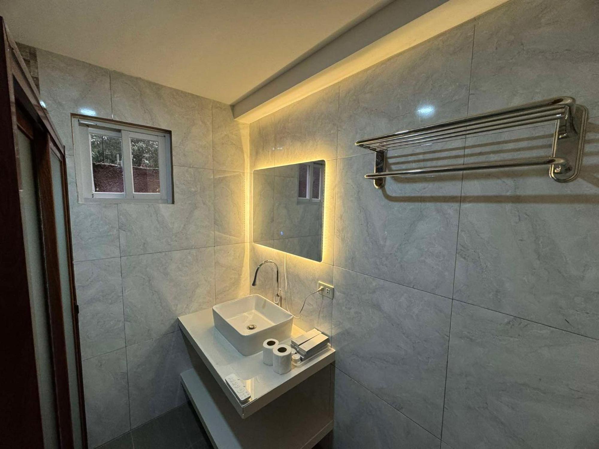 Youhan Beach Resort Сан Антонио Екстериор снимка