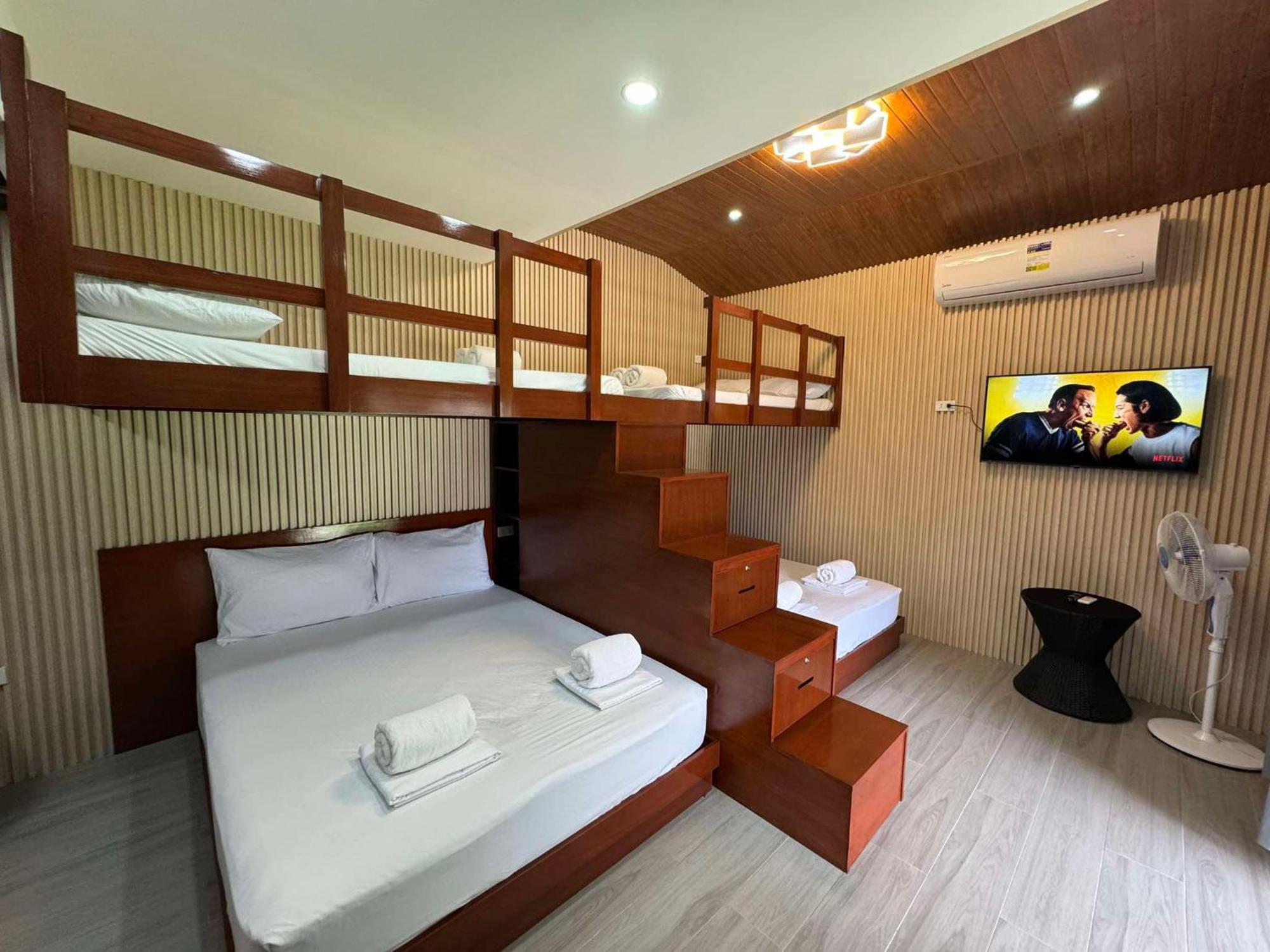 Youhan Beach Resort Сан Антонио Екстериор снимка